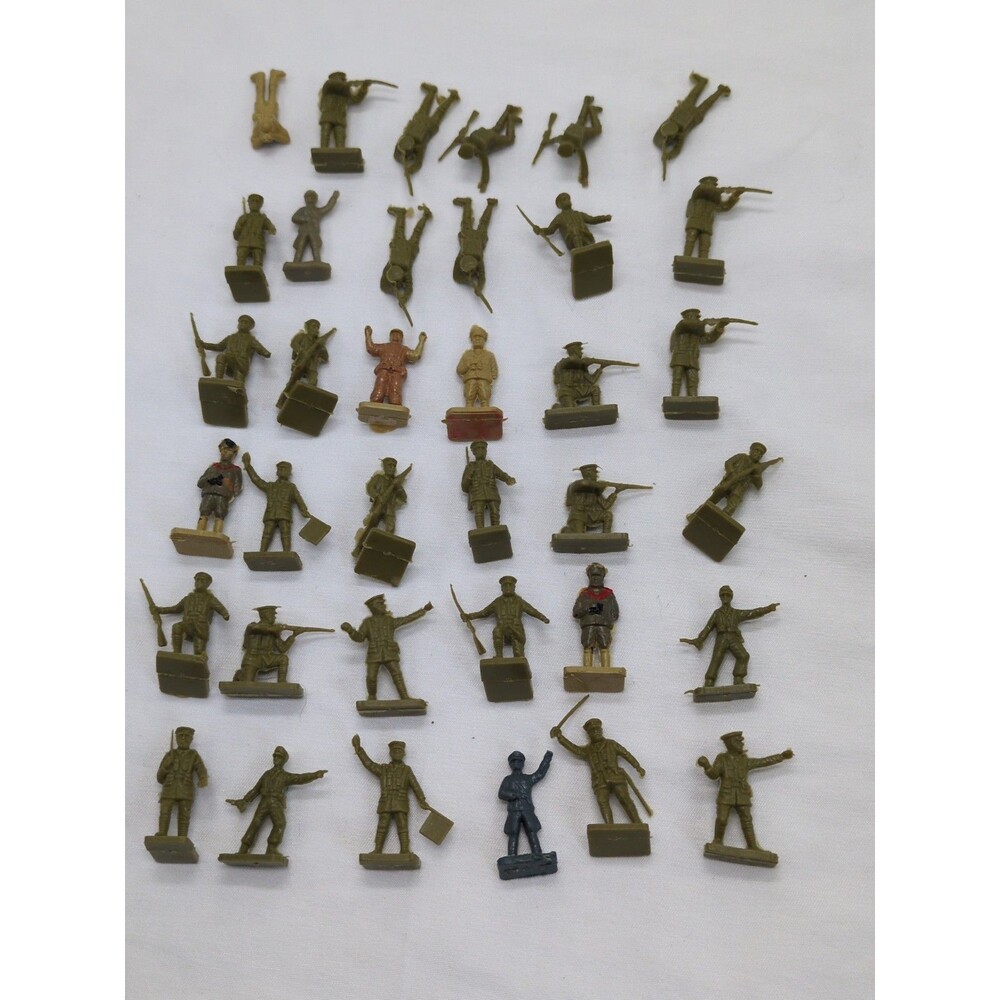 (30) WWI Infantry Miniatures 1/72 Scale 20mm